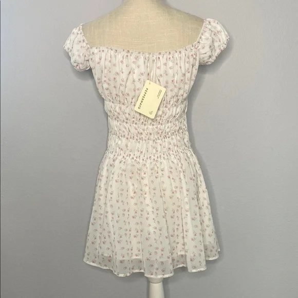 PEPPERMAYO Total Bliss Shirred Off-Shoulder White Floral Mini Dresses - Picture 6 of 8